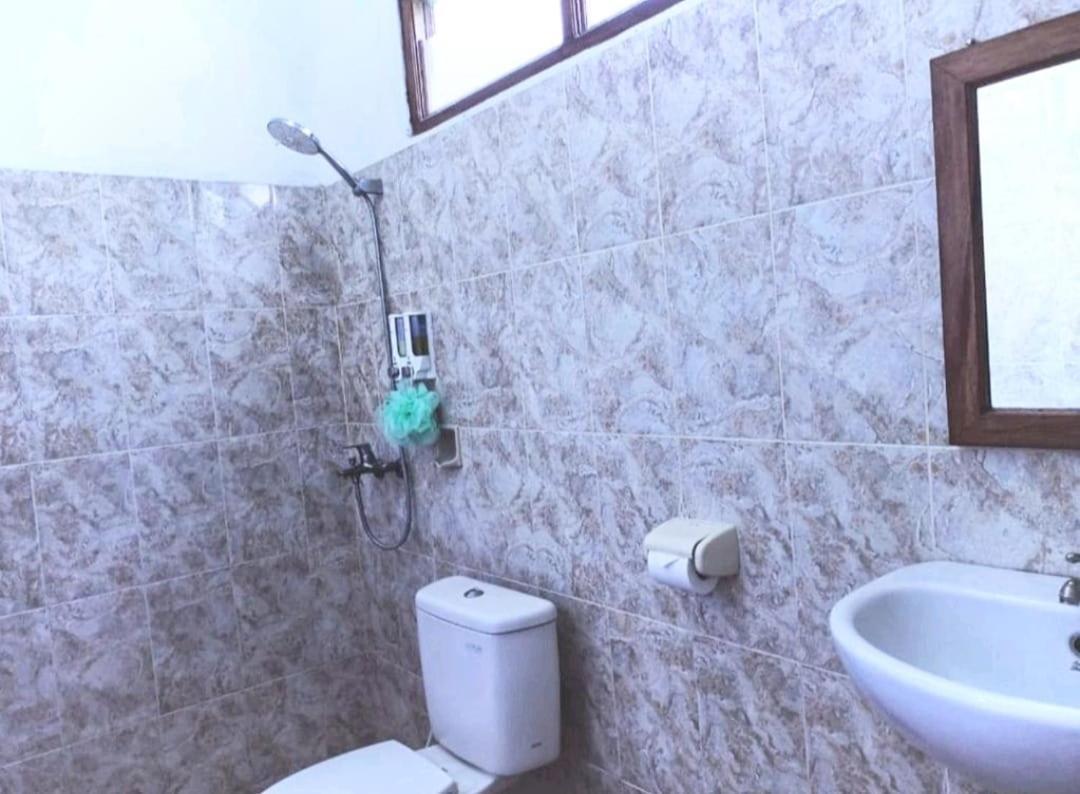 Green Palace Homestay Batununggul Εξωτερικό φωτογραφία