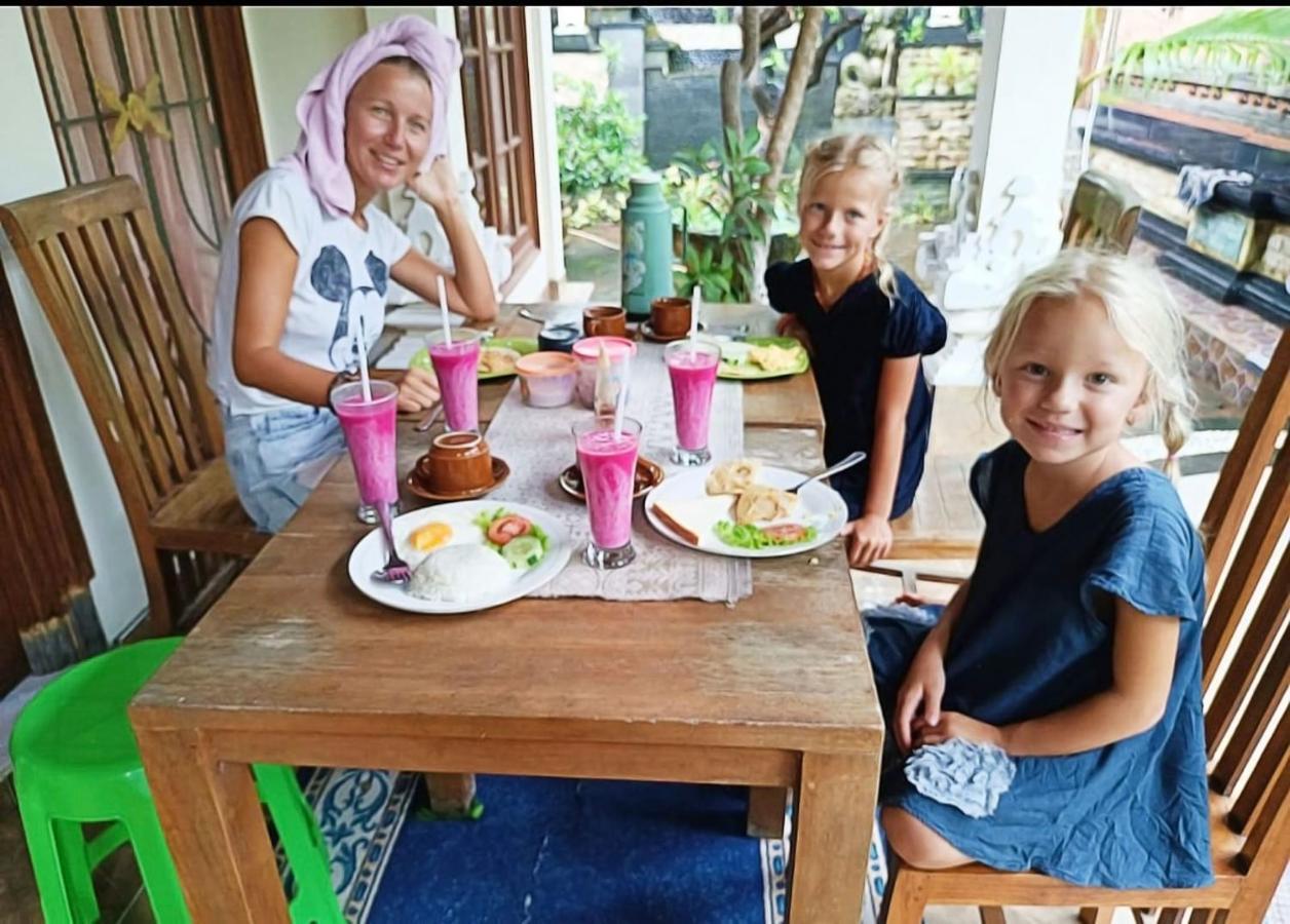 Green Palace Homestay Batununggul Εξωτερικό φωτογραφία
