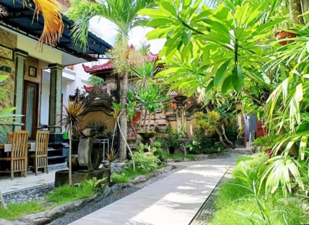 Green Palace Homestay Batununggul Εξωτερικό φωτογραφία