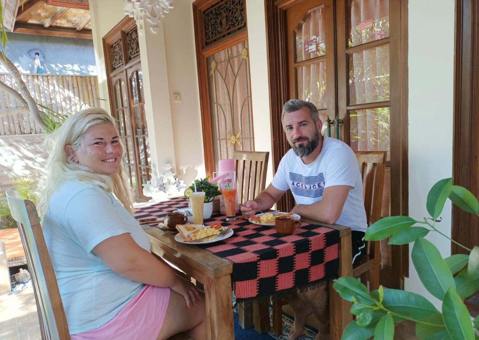 Green Palace Homestay Batununggul Εξωτερικό φωτογραφία