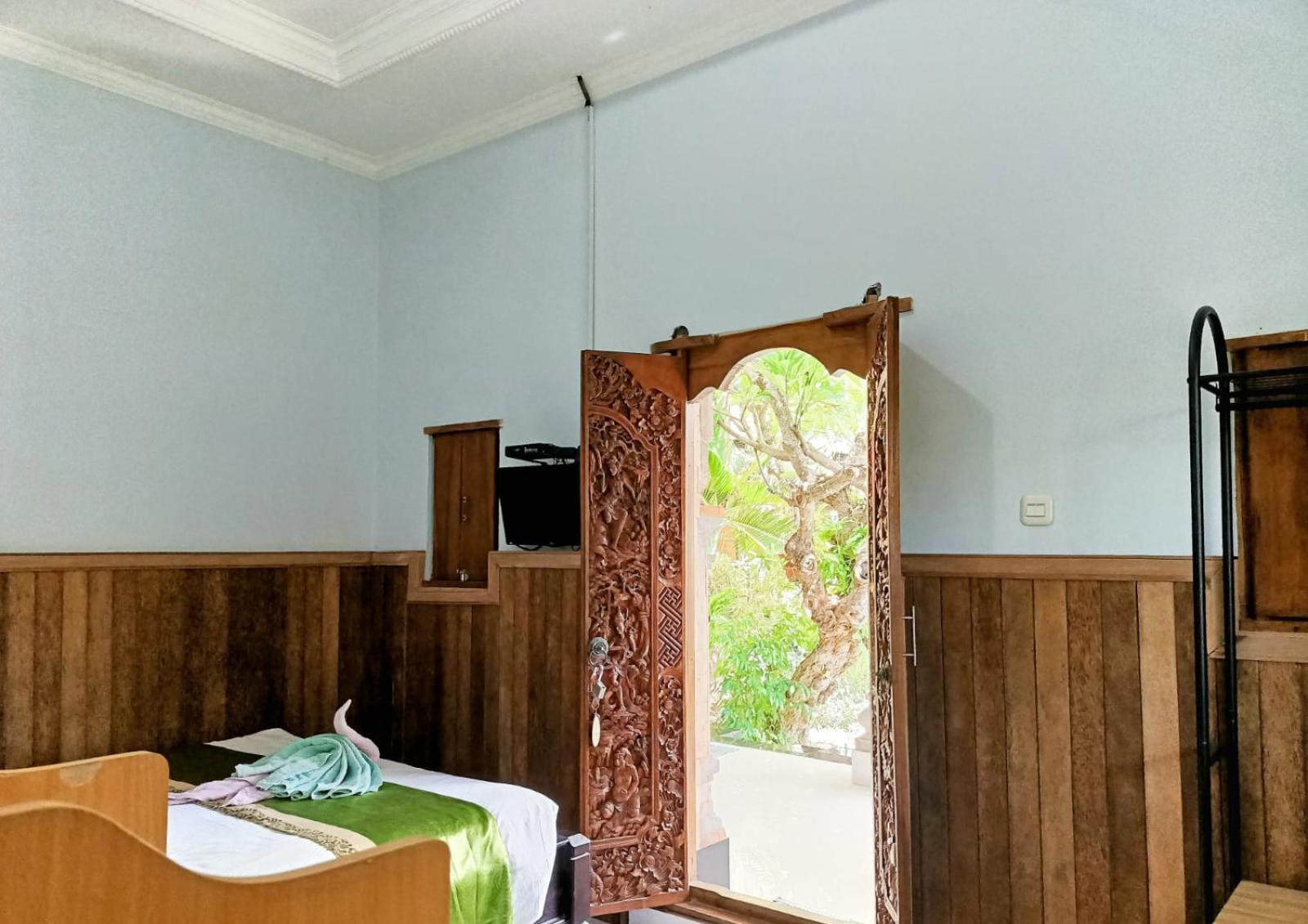 Green Palace Homestay Batununggul Εξωτερικό φωτογραφία