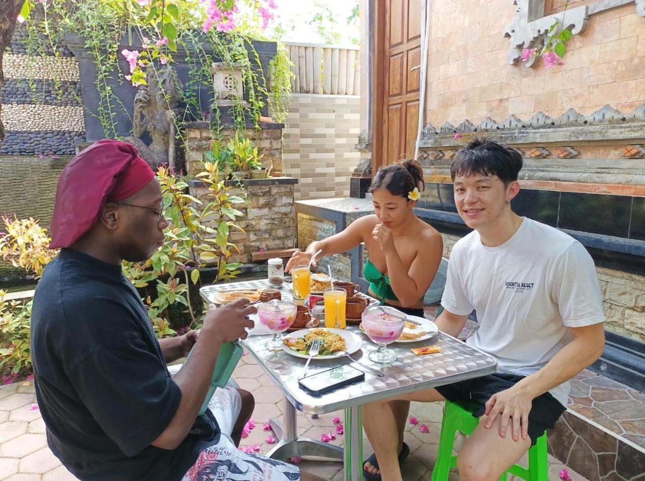Green Palace Homestay Batununggul Εξωτερικό φωτογραφία
